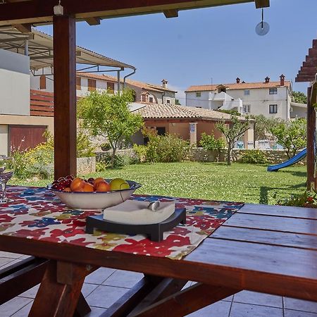 Apartments Ceh Лижнян Экстерьер фото