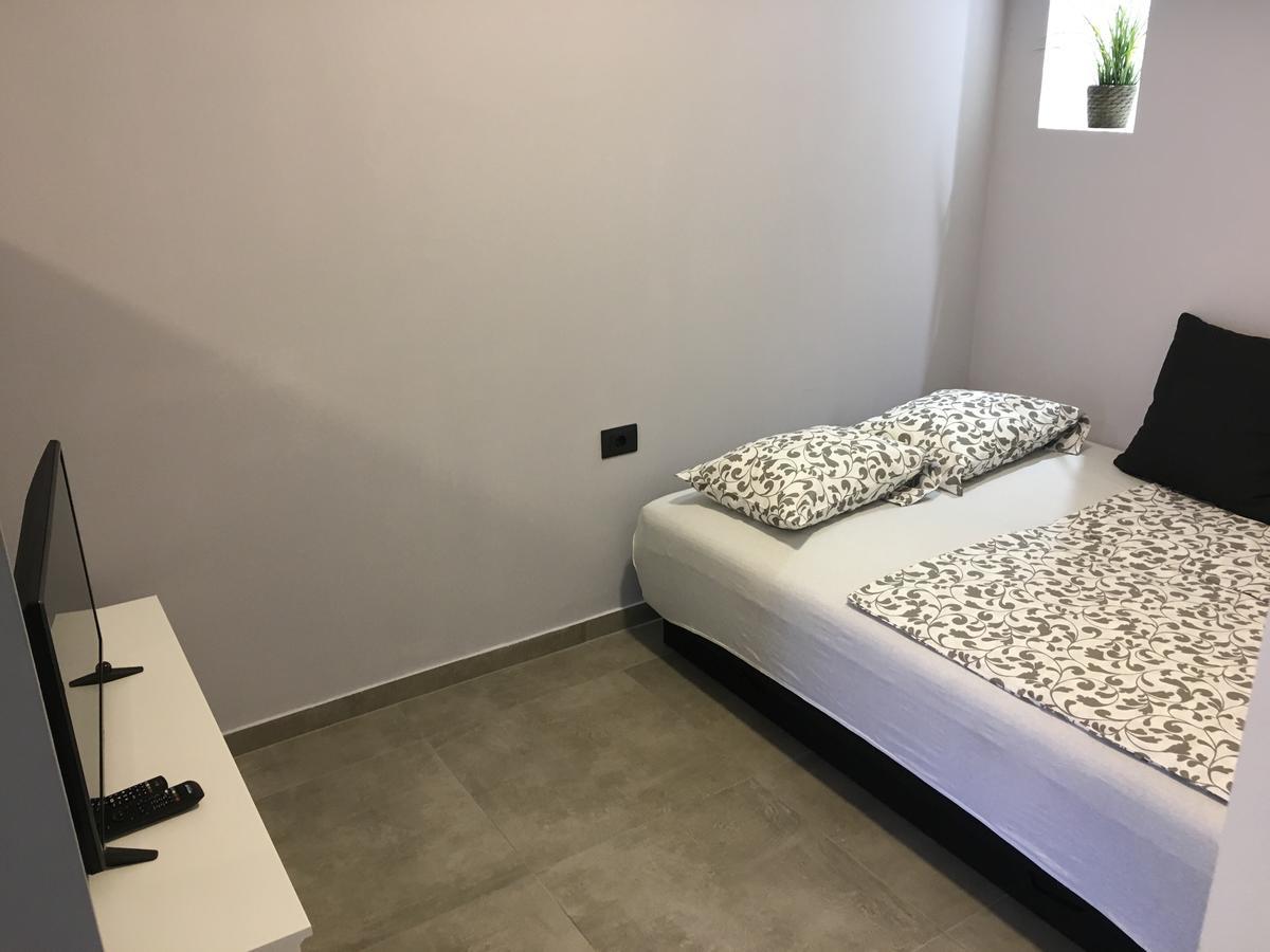 Apartments Ceh Лижнян Экстерьер фото