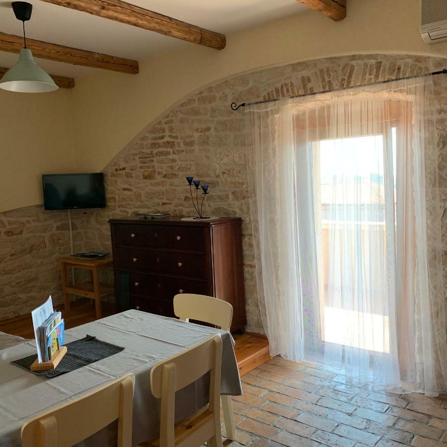 Apartments Ceh Лижнян Экстерьер фото